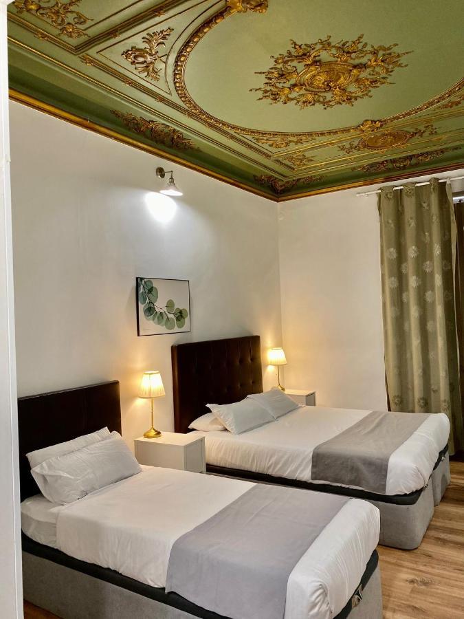 Opera Roost Hotel มาดริด ภายนอก รูปภาพ