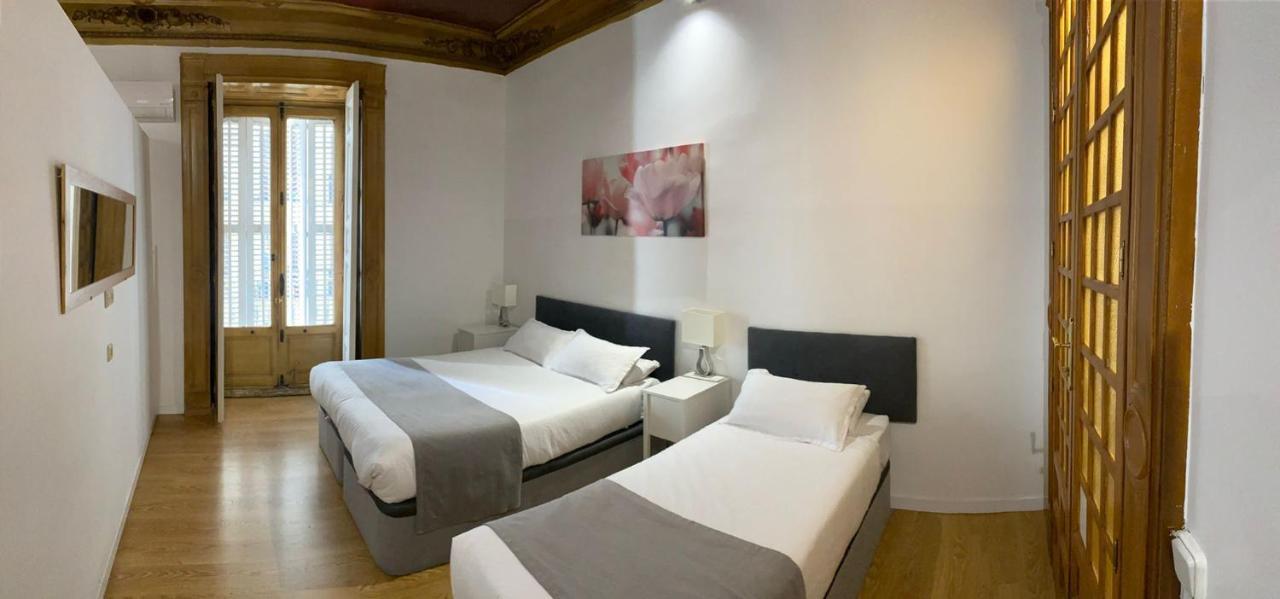 Opera Roost Hotel มาดริด ภายนอก รูปภาพ