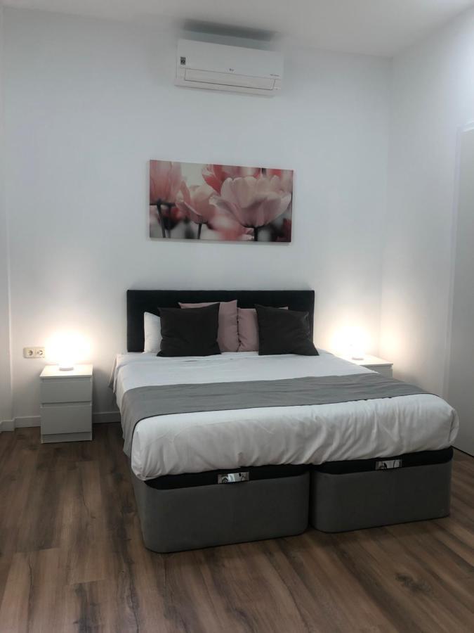 Opera Roost Hotel มาดริด ภายนอก รูปภาพ