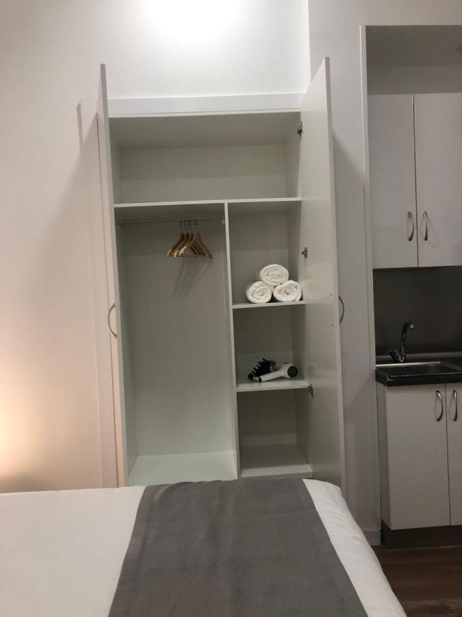 Opera Roost Hotel มาดริด ภายนอก รูปภาพ